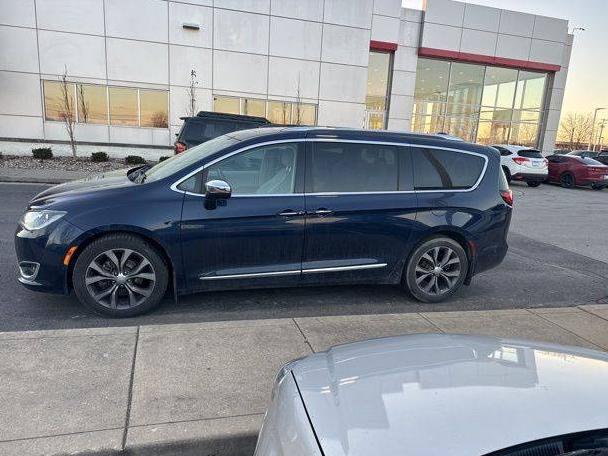 CHRYSLER PACIFICA 2017 2C4RC1GG0HR553773 image