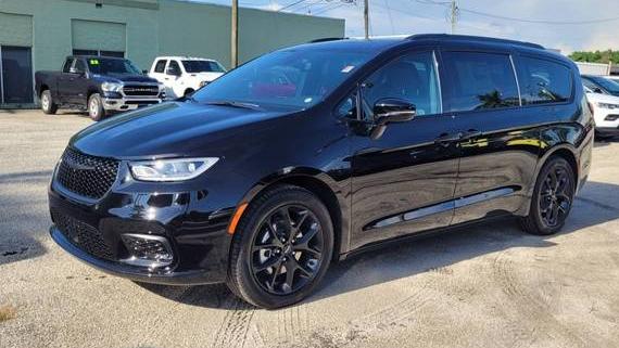 CHRYSLER PACIFICA 2024 2C4RC1BGXRR189287 image