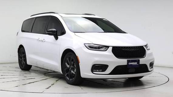 CHRYSLER PACIFICA 2024 2C4RC1GG3RR121132 image