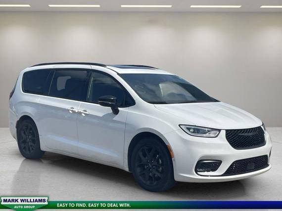CHRYSLER PACIFICA 2024 2C4RC1GG1RR137166 image
