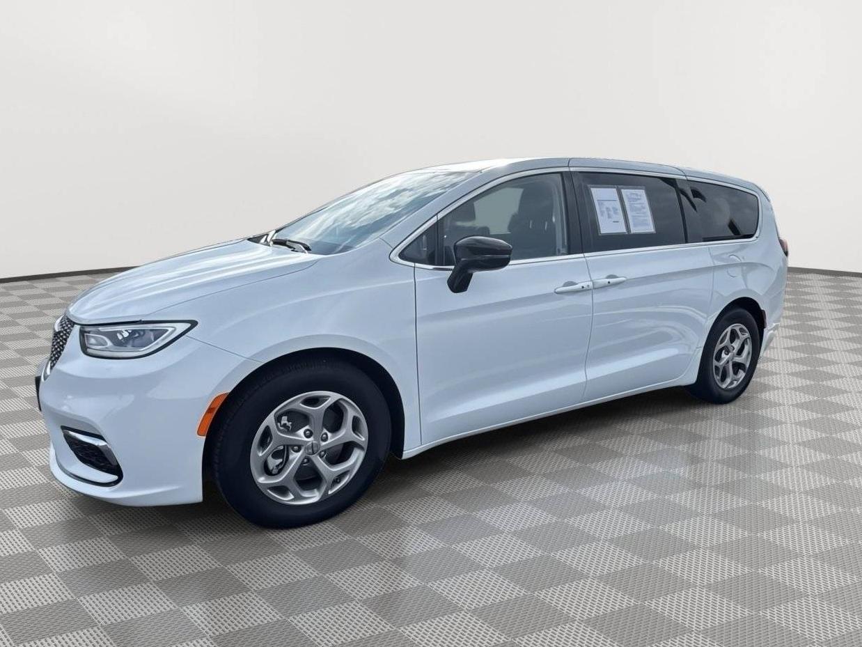 CHRYSLER PACIFICA 2024 2C4RC1GG5RR110892 image