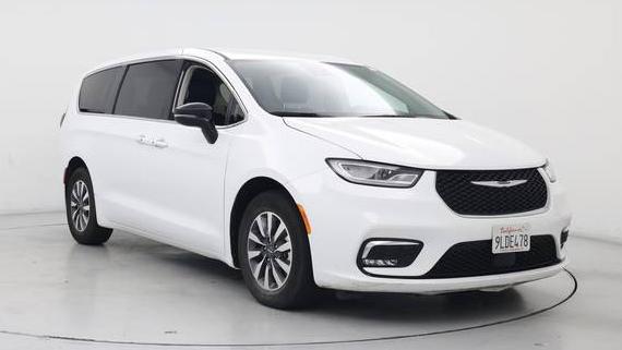 CHRYSLER PACIFICA 2024 2C4RC1S72RR121940 image