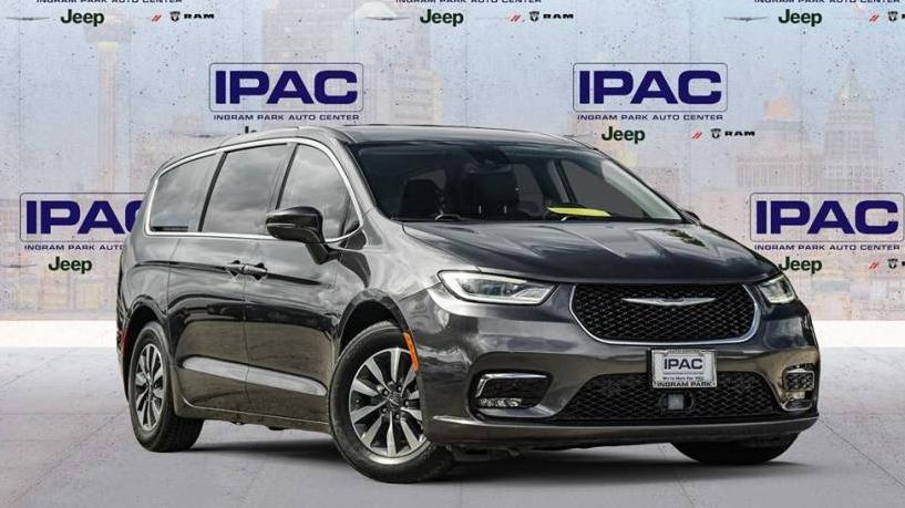 CHRYSLER PACIFICA 2022 2C4RC1L70NR119029 image