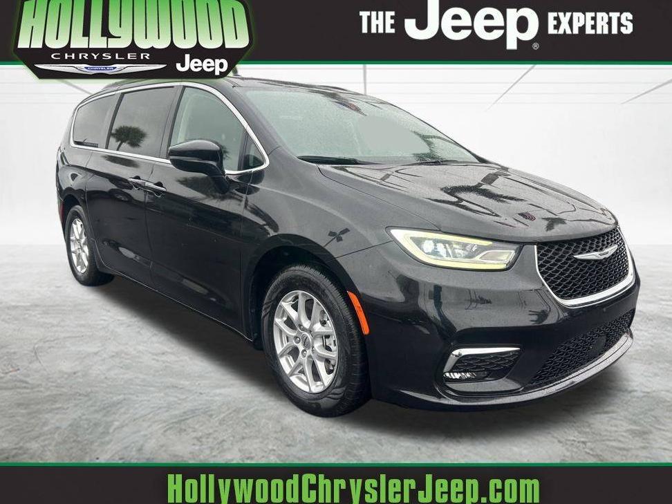 CHRYSLER PACIFICA 2022 2C4RC1BG7NR188656 image