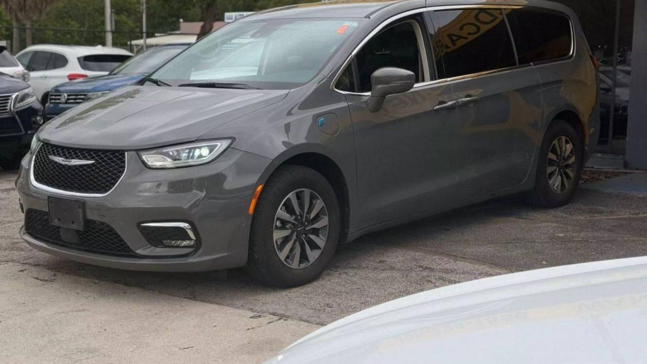 CHRYSLER PACIFICA 2022 2C4RC1L71NR160947 image