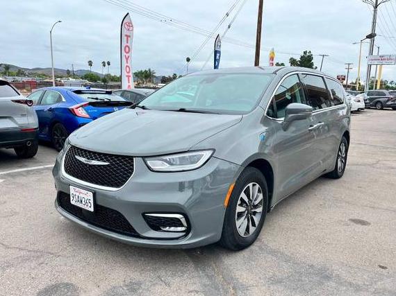 CHRYSLER PACIFICA 2022 2C4RC1L70NR121041 image