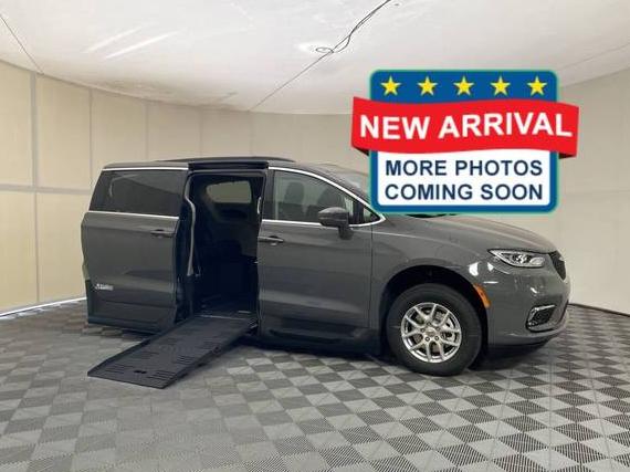 CHRYSLER PACIFICA 2022 2C4RC1BG0NR173190 image