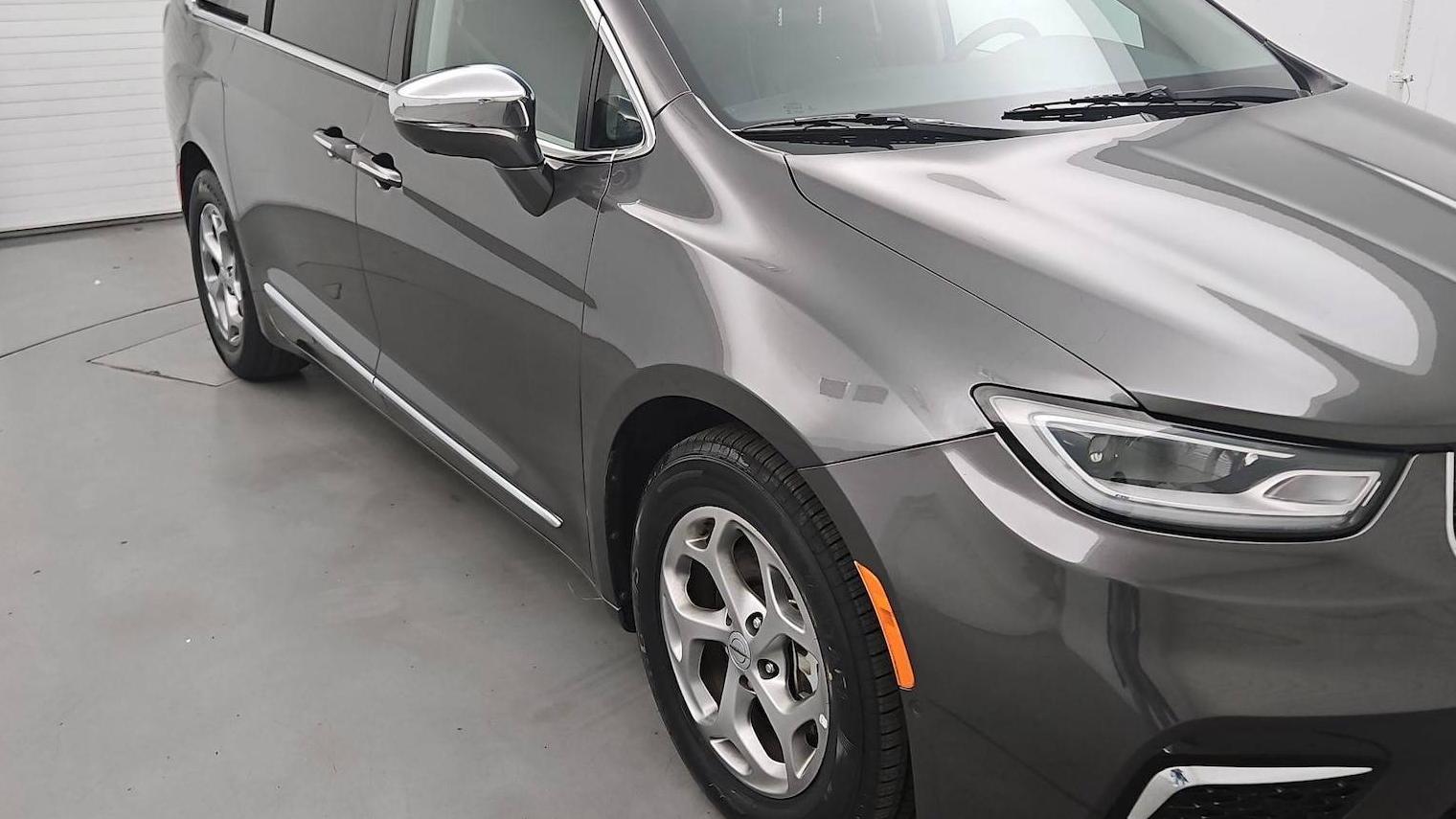 CHRYSLER PACIFICA 2022 2C4RC1GG1NR233308 image