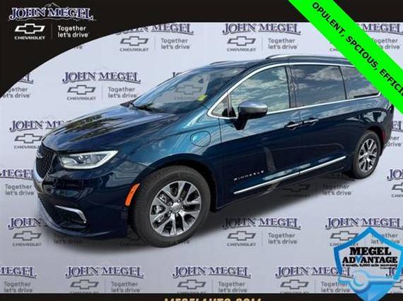 CHRYSLER PACIFICA 2022 2C4RC1N77NR102595 image