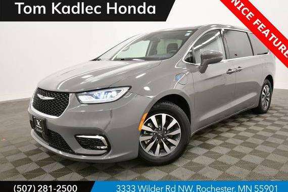 CHRYSLER PACIFICA 2022 2C4RC1L73NR136973 image