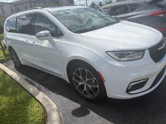 CHRYSLER PACIFICA 2022 2C4RC1GG6NR163708 image