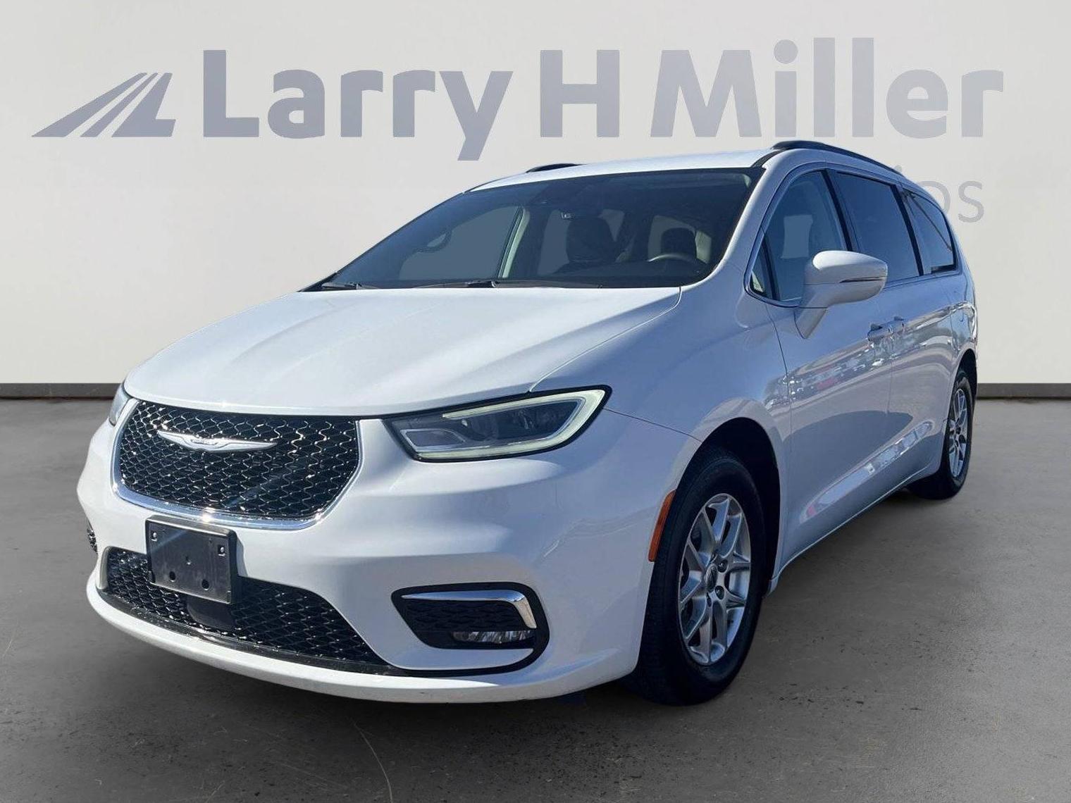 CHRYSLER PACIFICA 2022 2C4RC1BG0NR168409 image