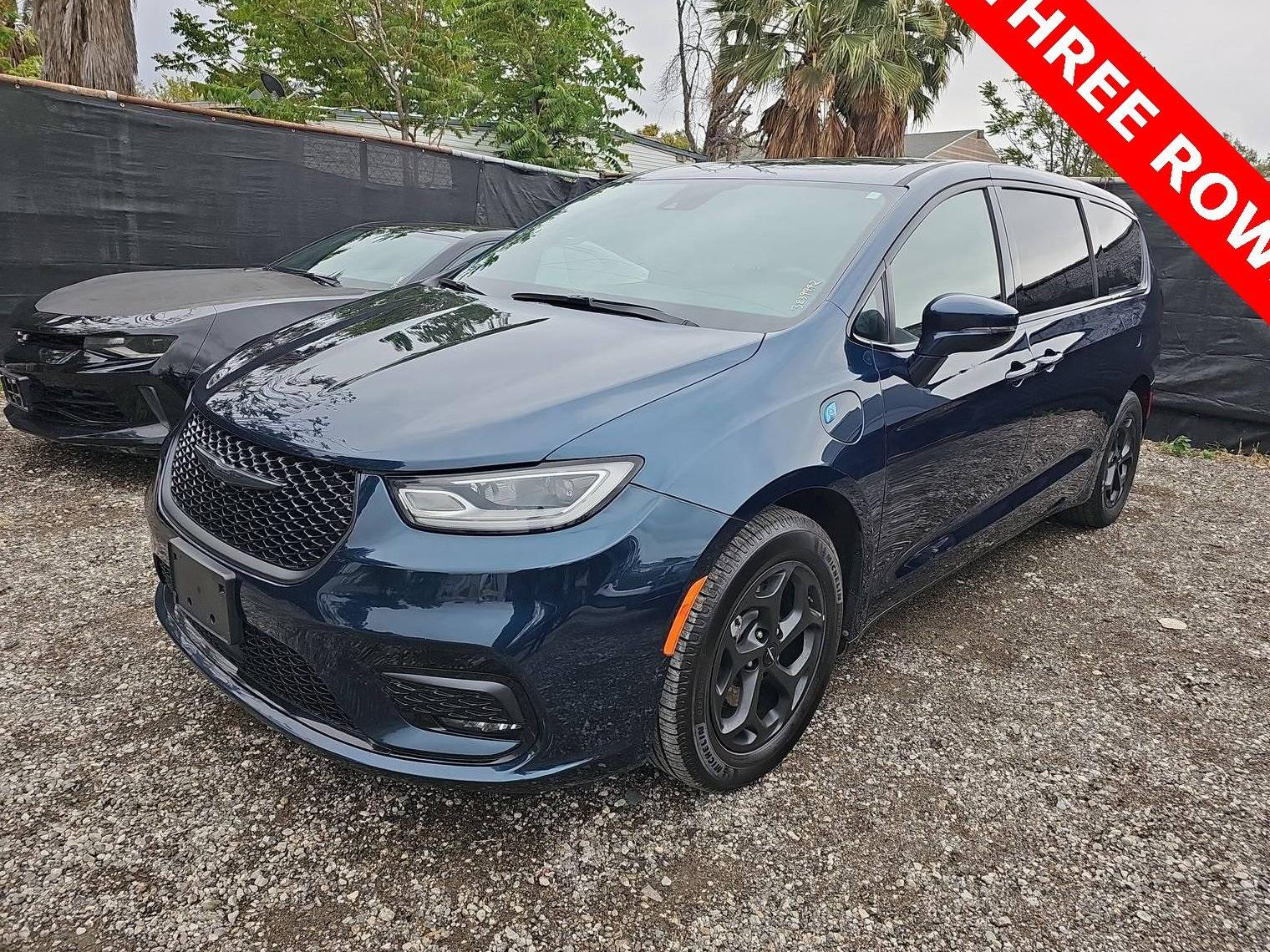 CHRYSLER PACIFICA 2022 2C4RC1L76NR127409 image