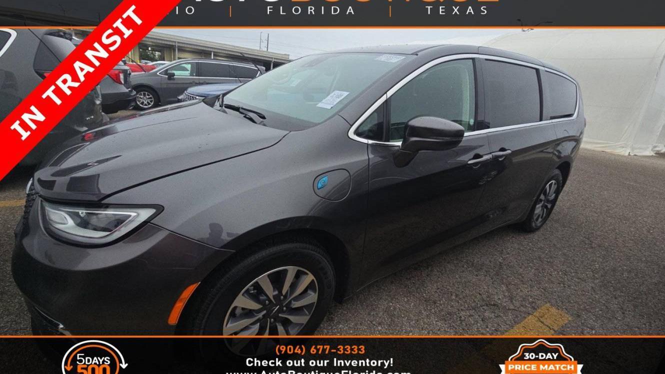 CHRYSLER PACIFICA 2022 2C4RC1L72NR148015 image