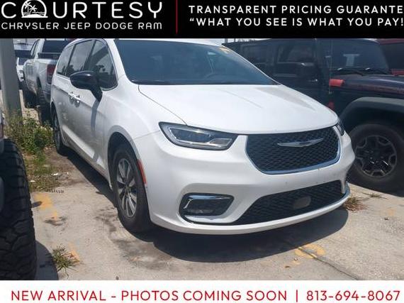 CHRYSLER PACIFICA 2025 2C4RC1S77SR505461 image