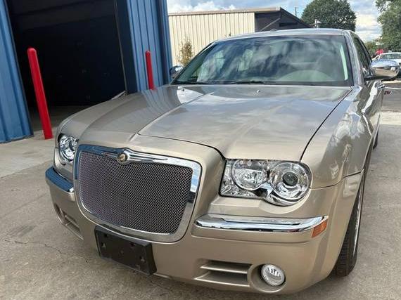 CHRYSLER 300C 2008 2C3LA63H88H201607 image