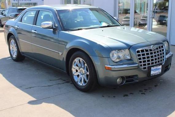 CHRYSLER 300C 2005 2C3AA63H85H174640 image