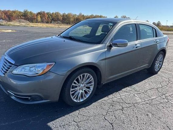 CHRYSLER 200 2013 1C3CCBCG6DN578013 image