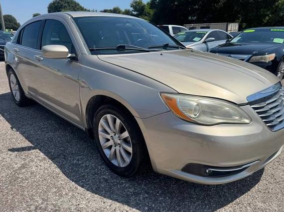 CHRYSLER 200 2013 1C3CCBBB4DN609765 image