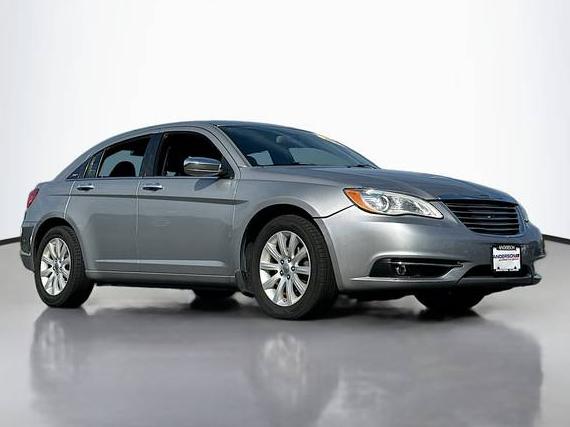 CHRYSLER 200 2014 1C3CCBCG5EN153268 image