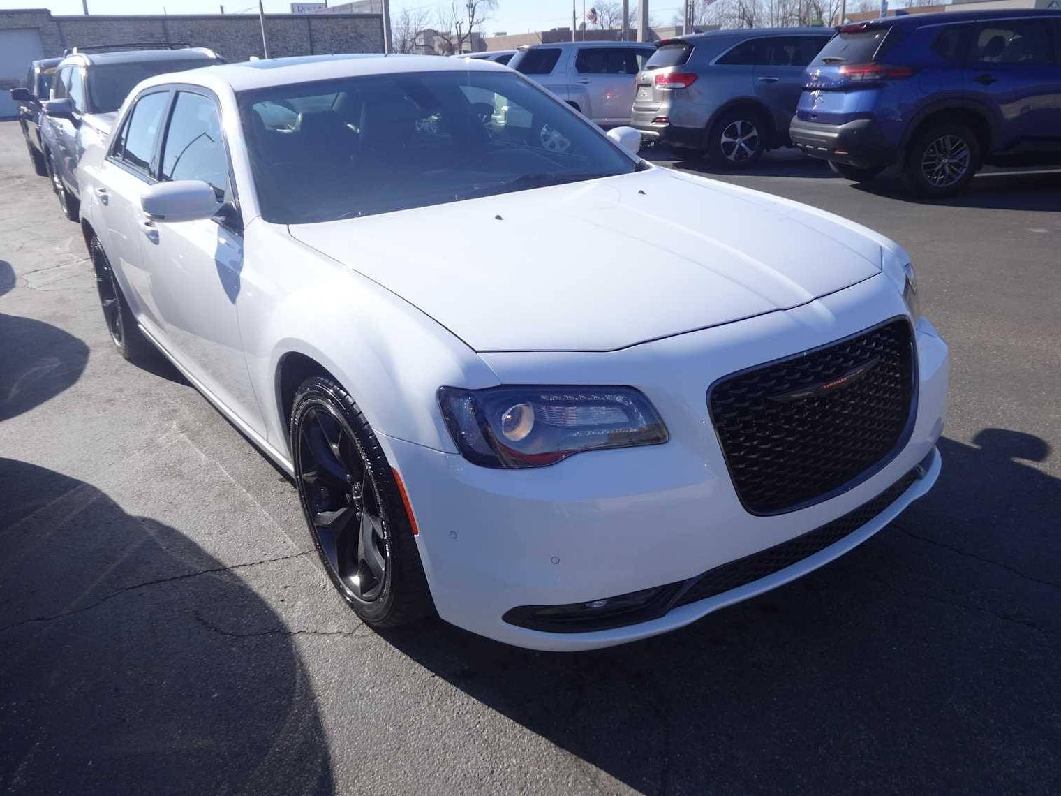 CHRYSLER 300 2023 2C3CCABG0PH524330 image