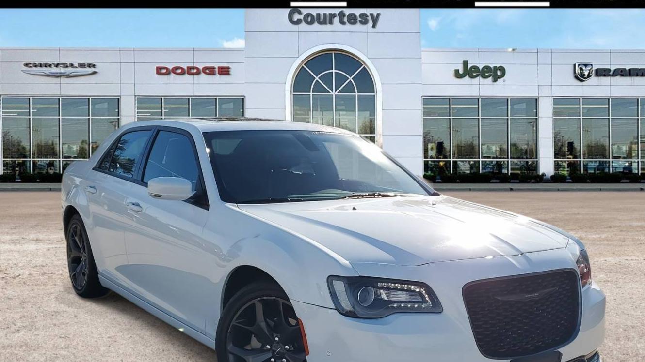 CHRYSLER 300 2023 2C3CCABG0PH537739 image