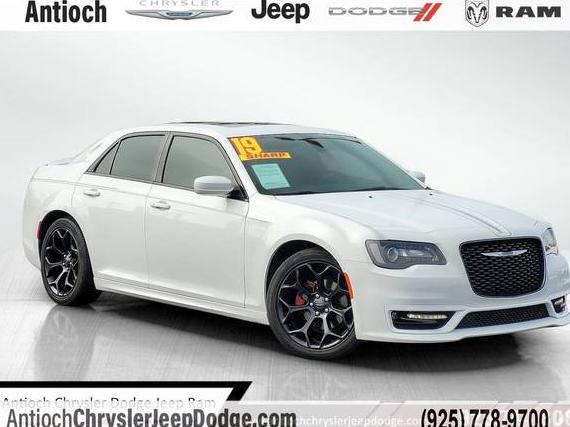 CHRYSLER 300 2019 2C3CCABG7KH550576 image CHRYSLER 300 2019 2C3CCABG7KH550576 image