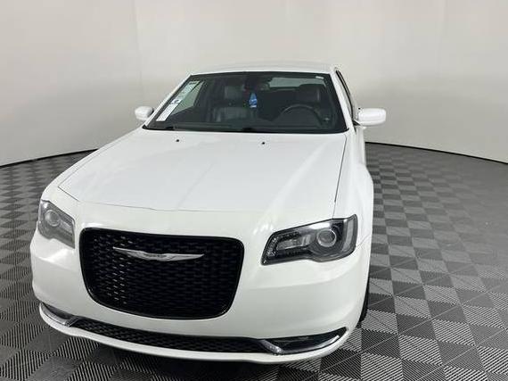 CHRYSLER 300 2019 2C3CCABG6KH564856 image
