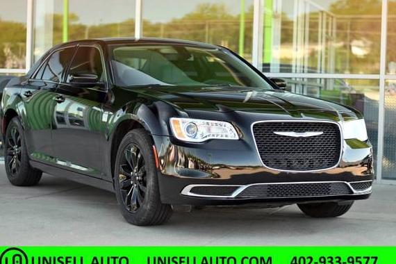 CHRYSLER 300 2019 2C3CCARG9KH760974 image