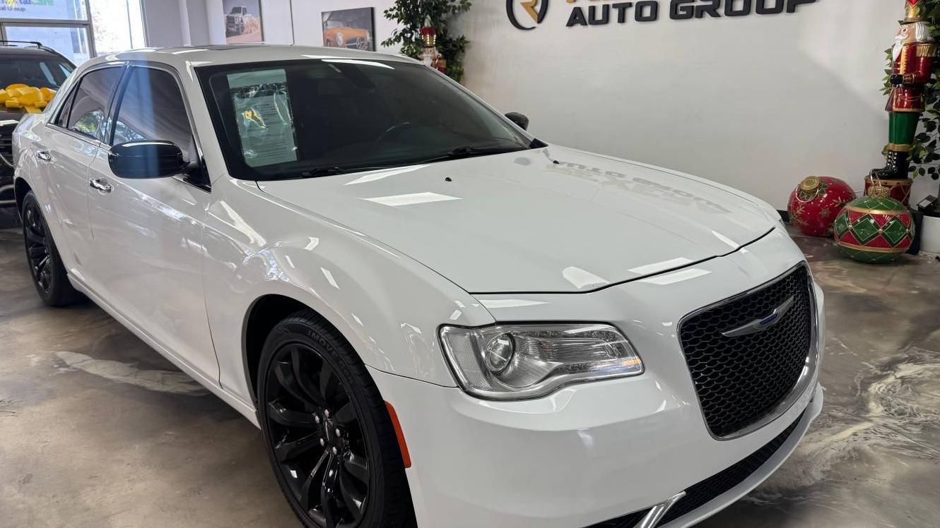 CHRYSLER 300 2019 2C3CCAEG6KH577568 image