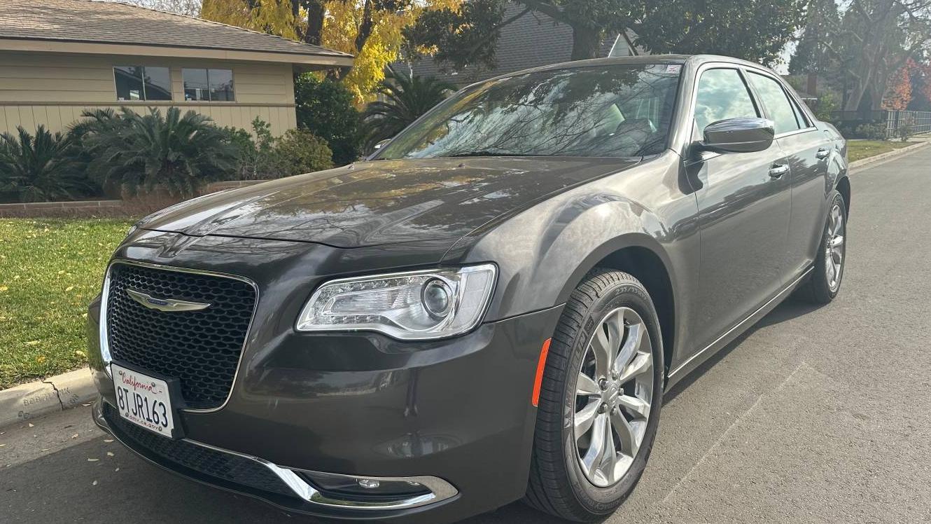 CHRYSLER 300 2019 2C3CCAKG1KH649085 image