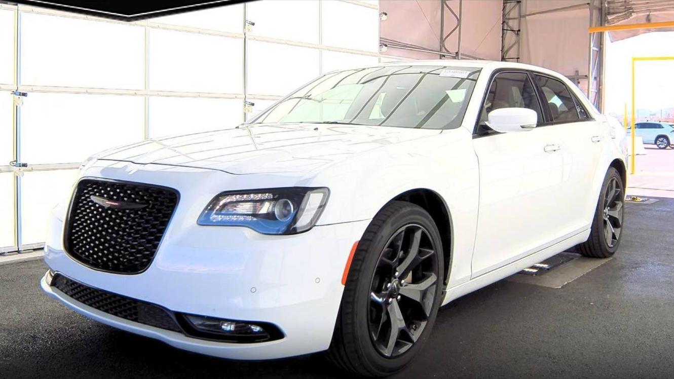 CHRYSLER 300 2019 2C3CCABG4KH565973 image