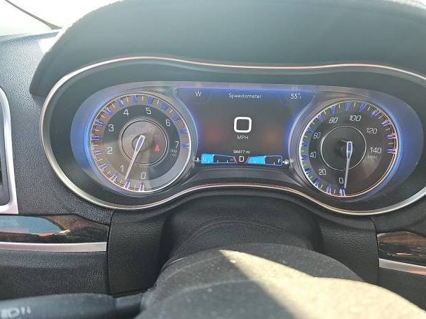 CHRYSLER 300 2019 2C3CCAEG3KH538033 image