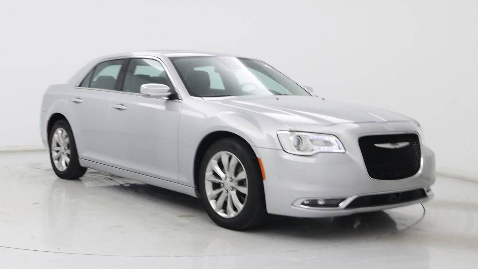 CHRYSLER 300 2019 2C3CCAKG4KH723129 image