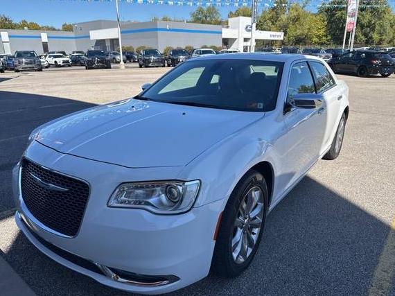 CHRYSLER 300 2019 2C3CCAKG4KH592851 image