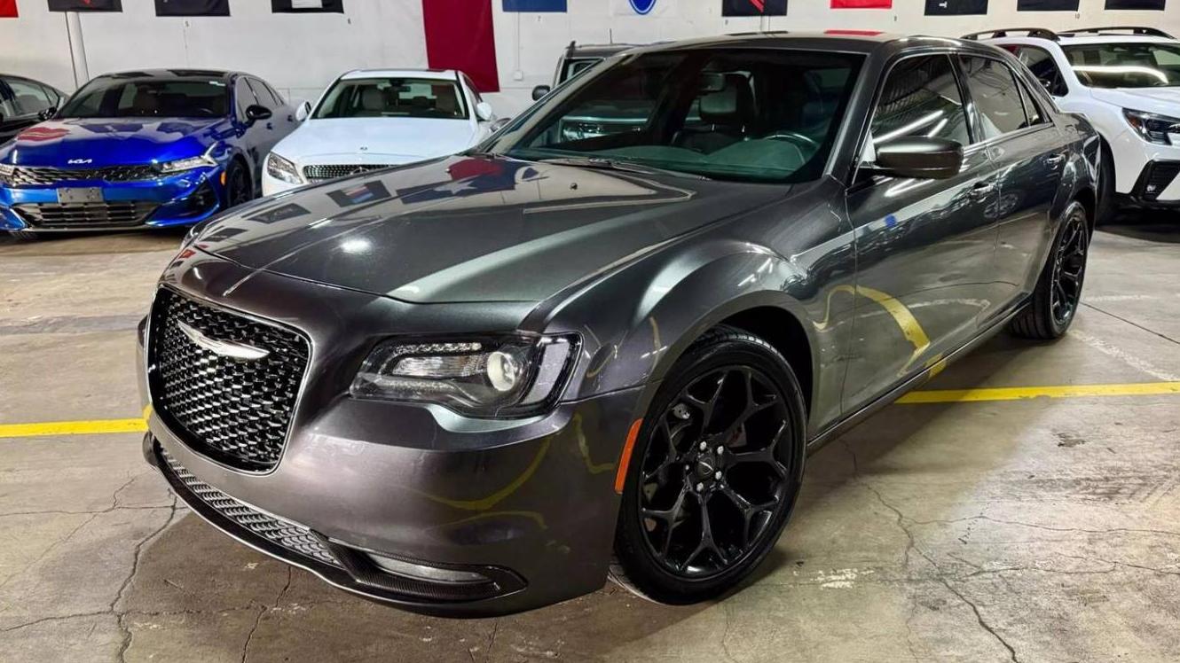 CHRYSLER 300 2019 2C3CCABG1KH559421 image