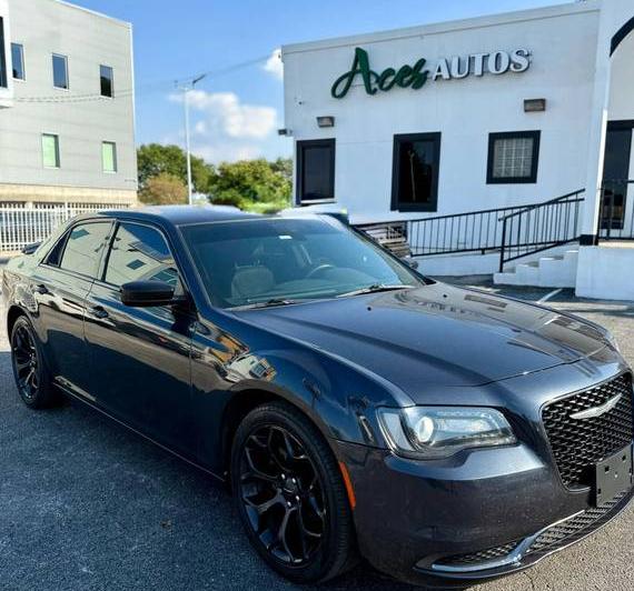 CHRYSLER 300 2019 2C3CCAAG4KH700936 image