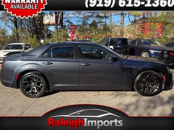 CHRYSLER 300 2019 2C3CCABG2KH559556 image CHRYSLER 300 2019 2C3CCABG2KH559556 image