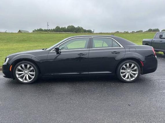 CHRYSLER 300 2019 2C3CCAAG2KH547960 image