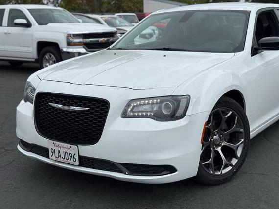 CHRYSLER 300 2018 2C3CCAAG8JH340472 image