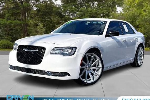CHRYSLER 300 2018 2C3CCAAG3JH319979 image CHRYSLER 300 2018 2C3CCAAG3JH319979 image