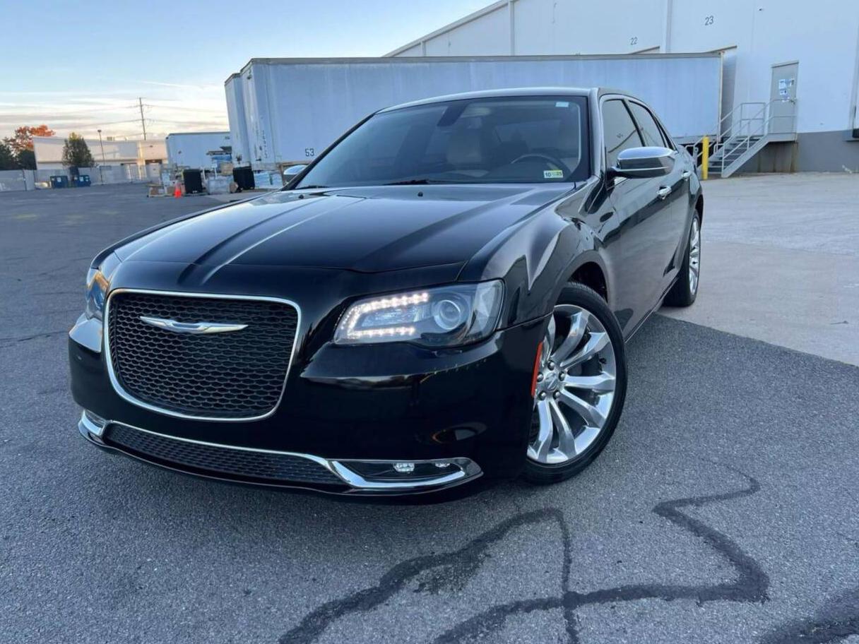 CHRYSLER 300 2018 2C3CCAEG3JH137046 image