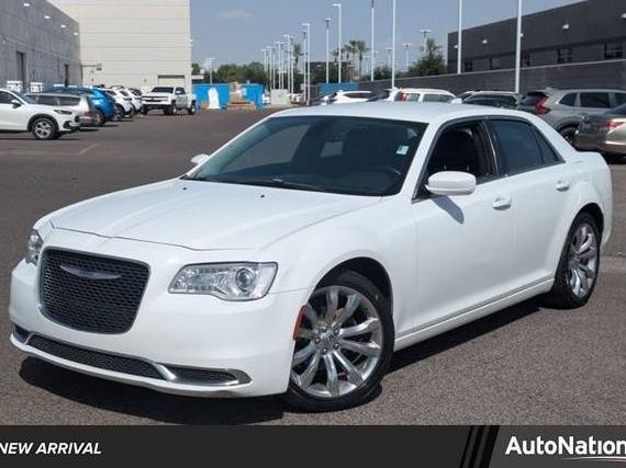 CHRYSLER 300 2017 2C3CCAAG6HH653417 image
