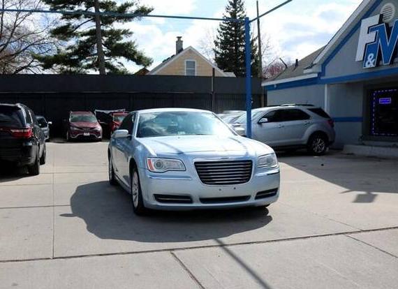CHRYSLER 300 2013 2C3CCAAG7DH657552 image