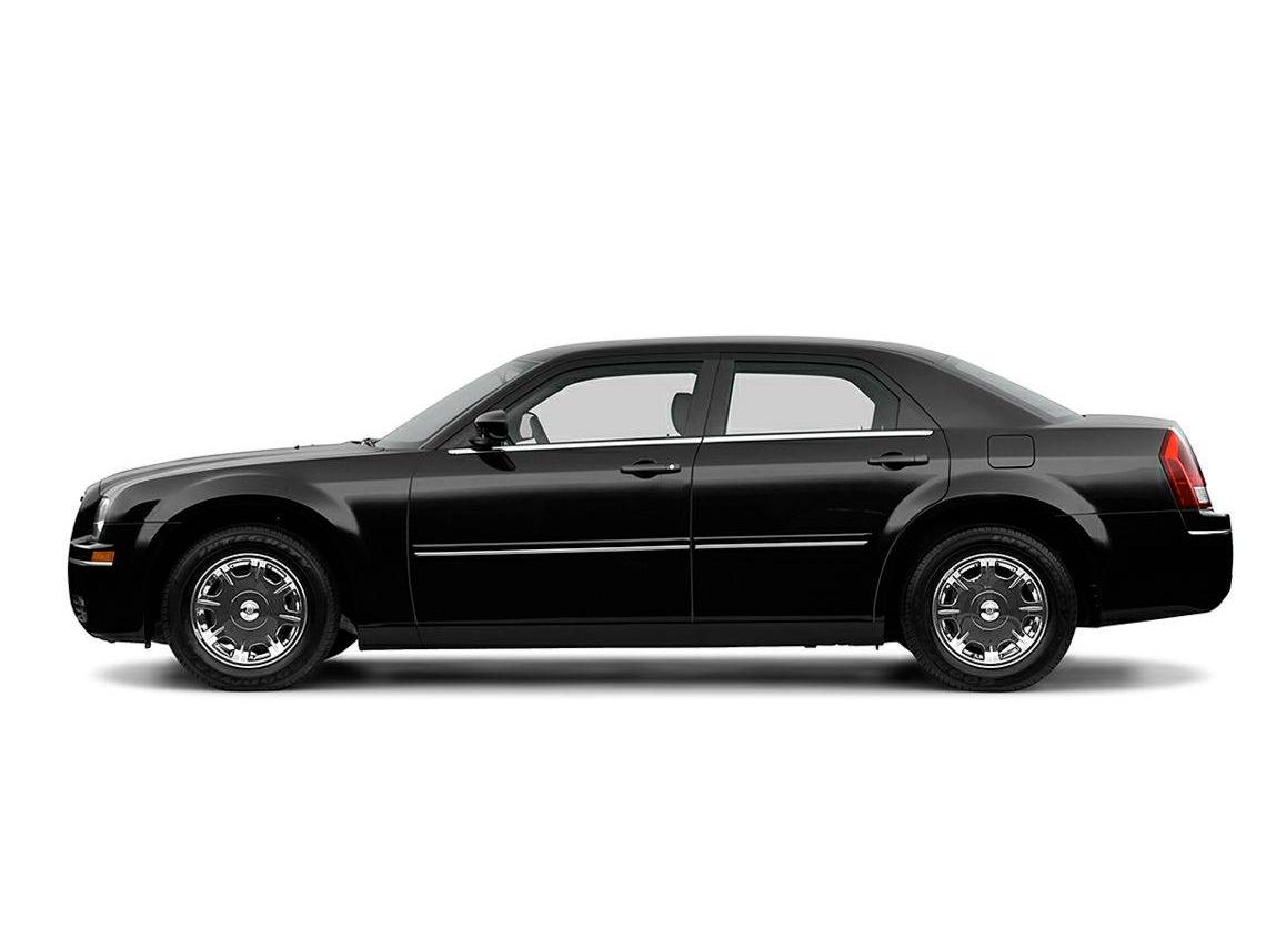 CHRYSLER 300 2005 2C3AA53G05H136014 image