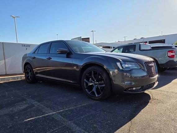 CHRYSLER 300 2022 2C3CCABG2NH177323 image