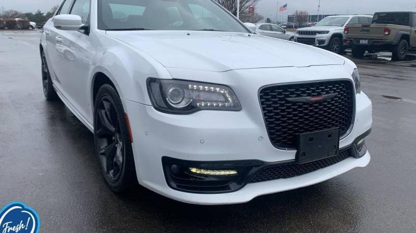 CHRYSLER 300 2022 2C3CCABGXNH135143 image