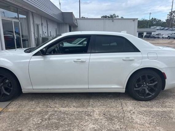 CHRYSLER 300 2022 2C3CCAAG4NH107520 image CHRYSLER 300 2022 2C3CCAAG4NH107520 image