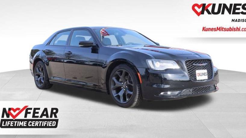 CHRYSLER 300 2022 2C3CCABG8NH228923 image