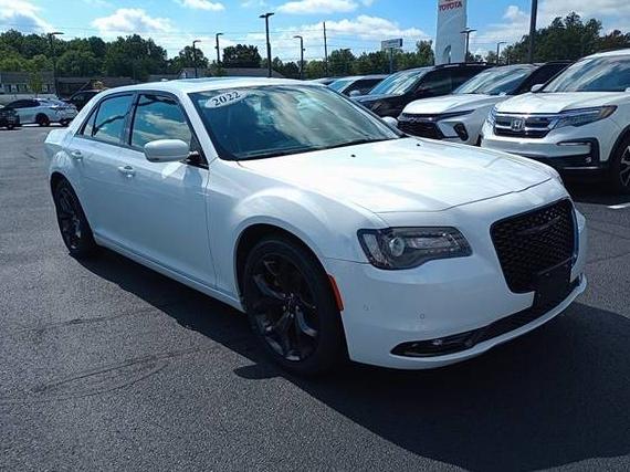 CHRYSLER 300 2022 2C3CCABG8NH167685 image